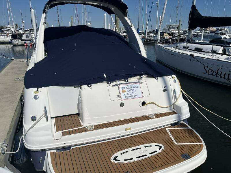 2005 Sea Ray 320 Sundancer