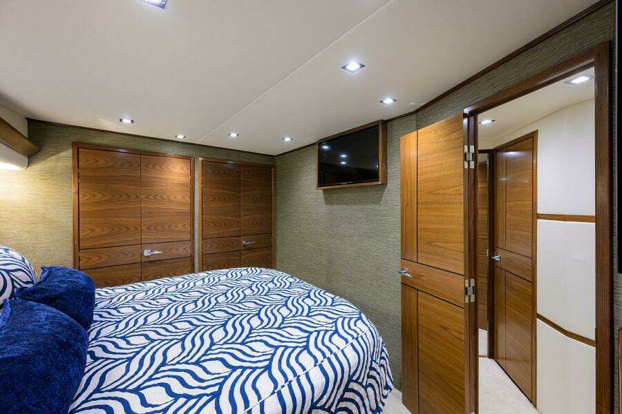 2023 Viking 64 Convertible - Stateroom