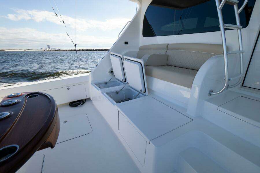 2021 72 Viking EB Our Trade Cockpit (5)