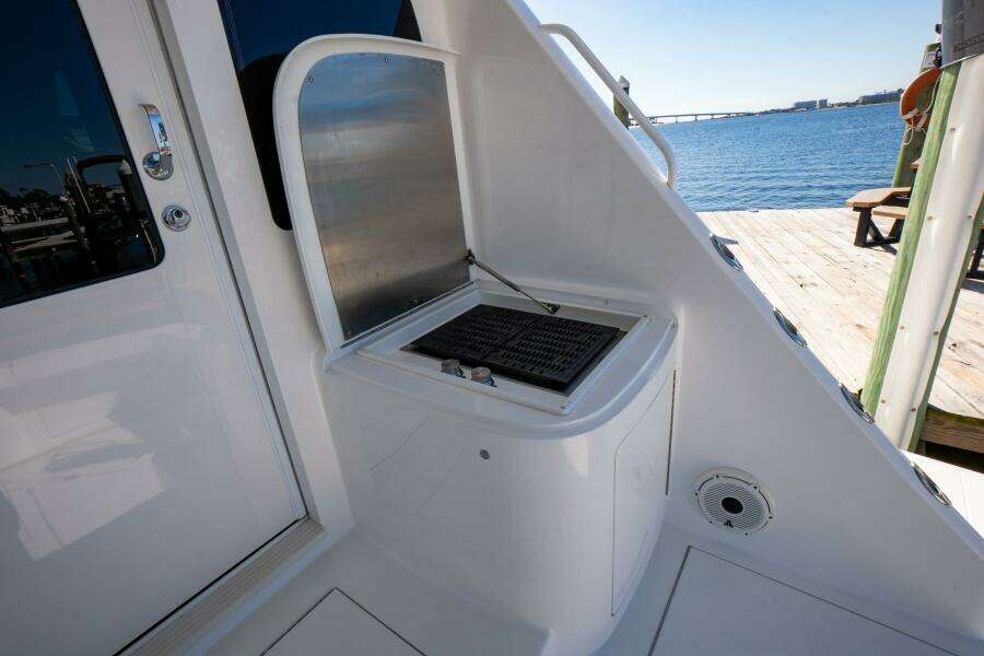 2021 72 Viking EB Our Trade Cockpit (2)