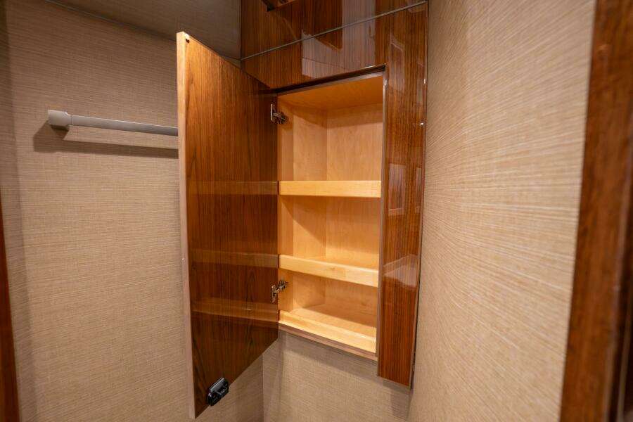 2021 72 Viking EB Our Trade Master Stateroom (2)