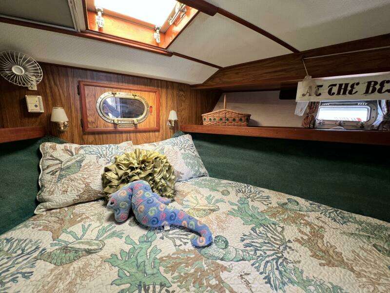 1979 Viking 35 Convertible