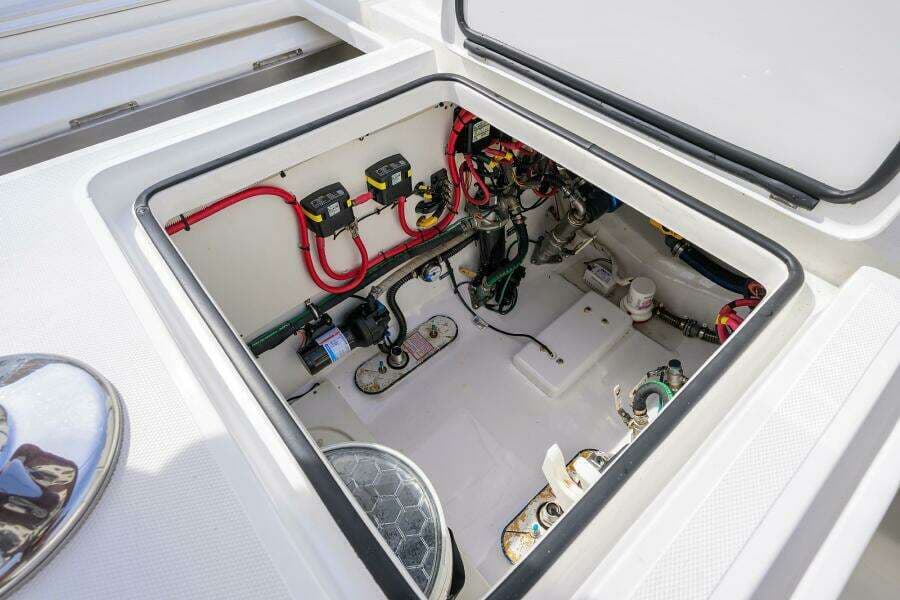 2018 Buddy Davis 42 Center Console - Cockpit