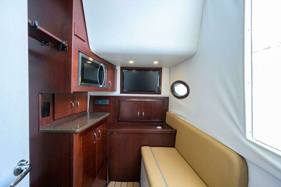 2018 Buddy Davis 42 Center Console - Cabin