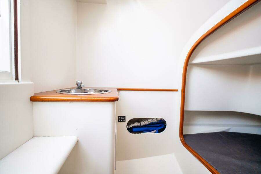 2003 Gamefisherman 34 Express