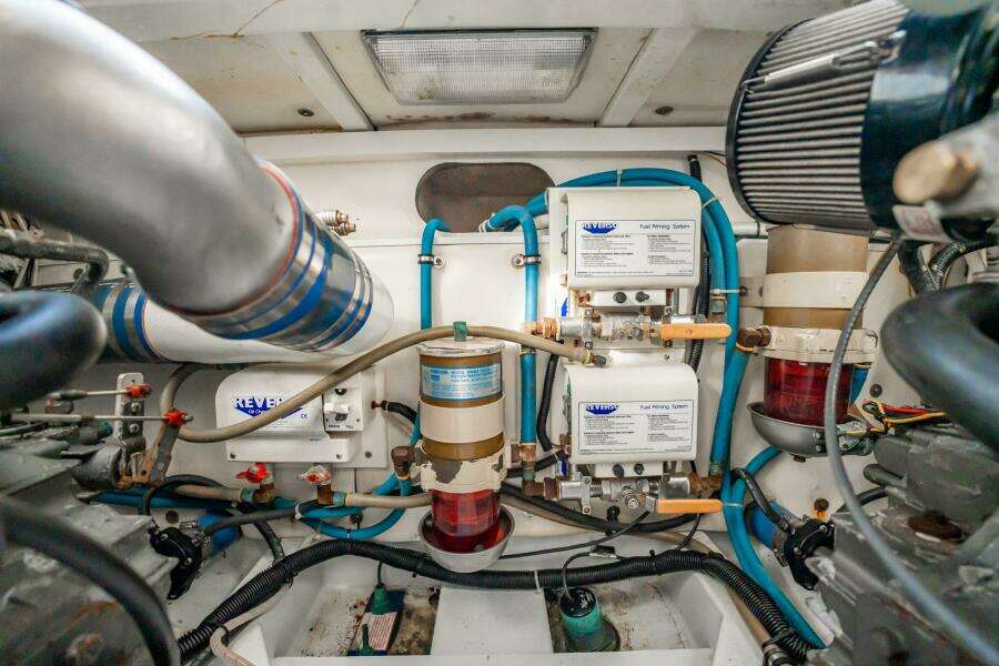 2003 Gamefisherman 34 Express