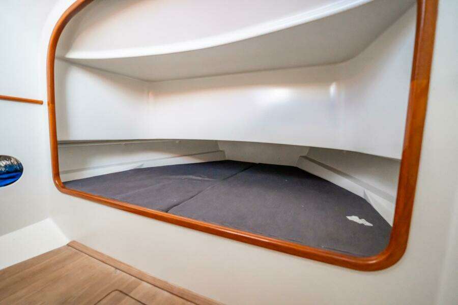 2003 Gamefisherman 34 Express