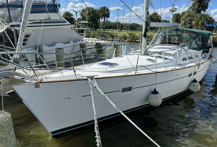 2004 Beneteau 423