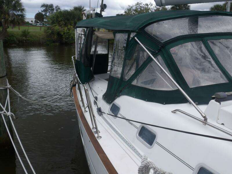 2004 Beneteau 423