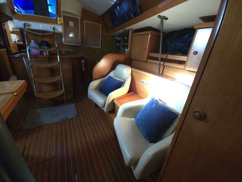 1998 Jeanneau Sun Odyssey 42 Atlantic Cruiser