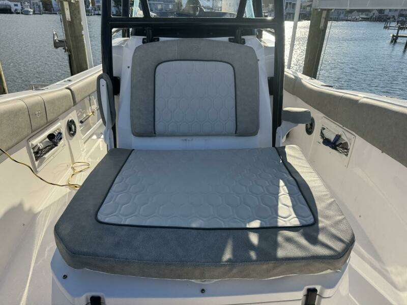 2023 Sea Fox 268 Commander