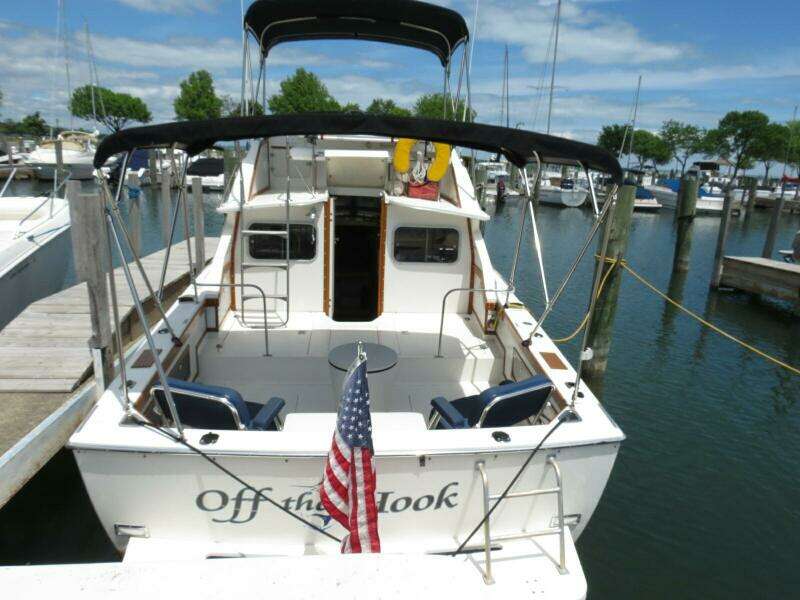 1978 Bertram 28 Flybridge Cruiser