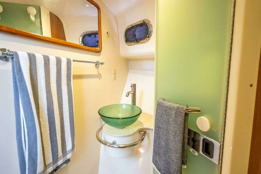 2011 Pursuit S345 Offshore