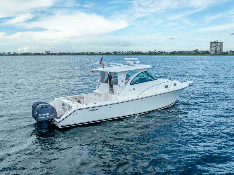 2011 Pursuit S345 Offshore