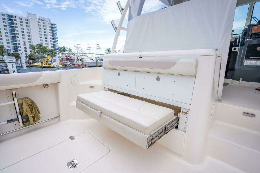 2011 Pursuit S345 Offshore