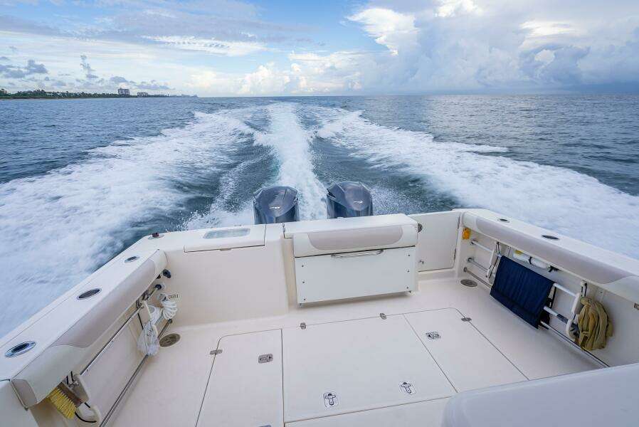 2011 Pursuit S345 Offshore