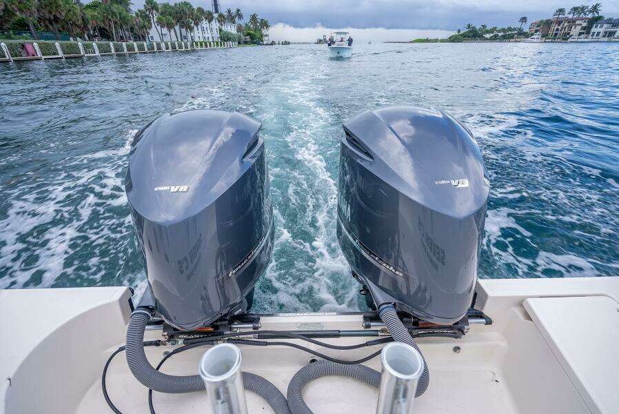 2011 Pursuit S345 Offshore