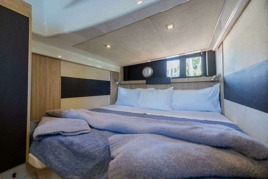 2014 Cranchi M 44 HT