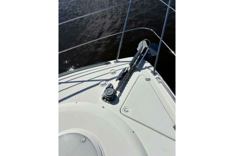 Bow of 2004 Carver 466 Motor Yacht with anchor and winch system.