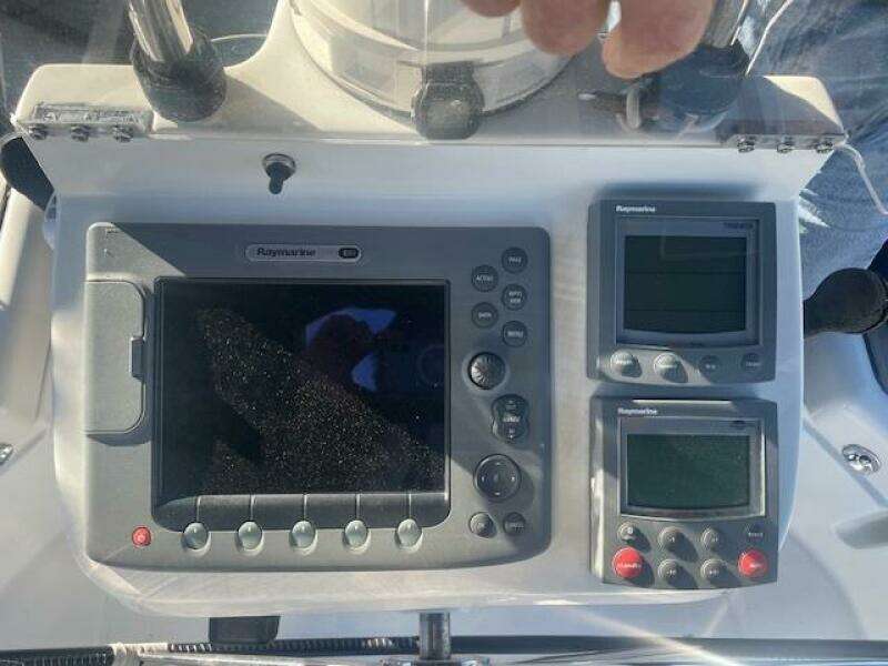 2006 Beneteau 423