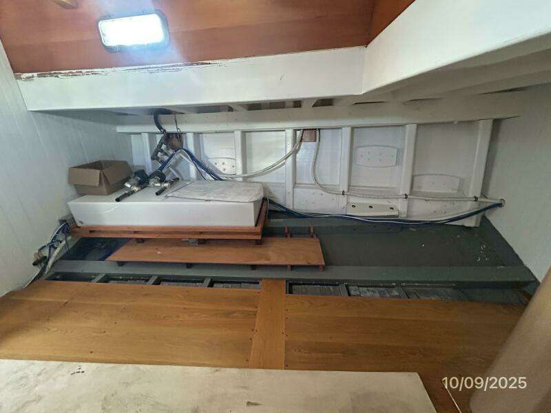 Choptank forward cabin port