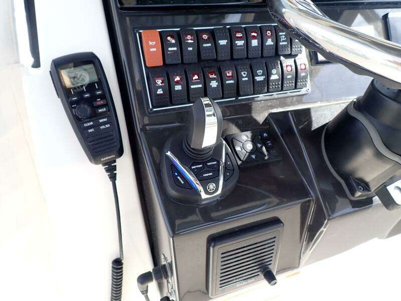 2024 Pursuit S 288 Sport