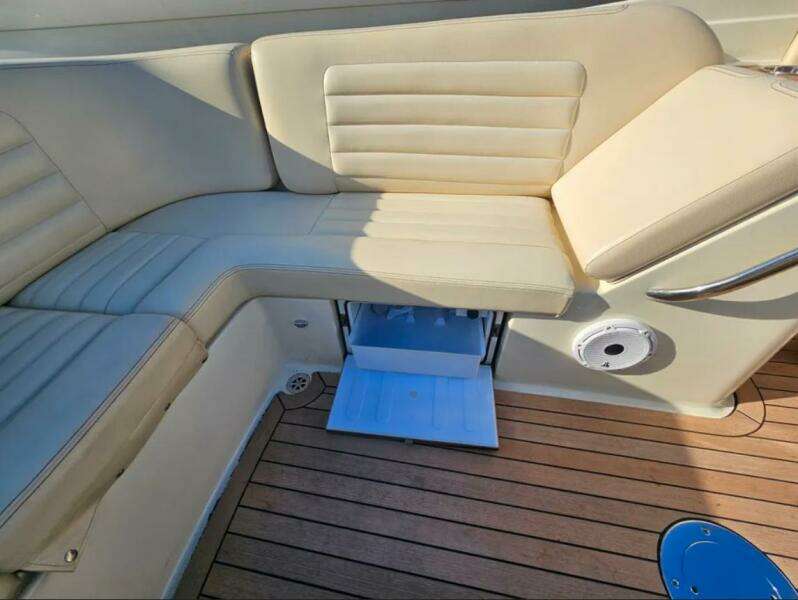 2011 Chris-Craft 25 Launch