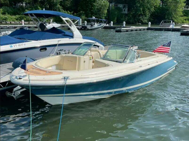 2011 Chris-Craft 25 Launch