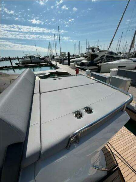 2025 Sunseeker 55 Predator