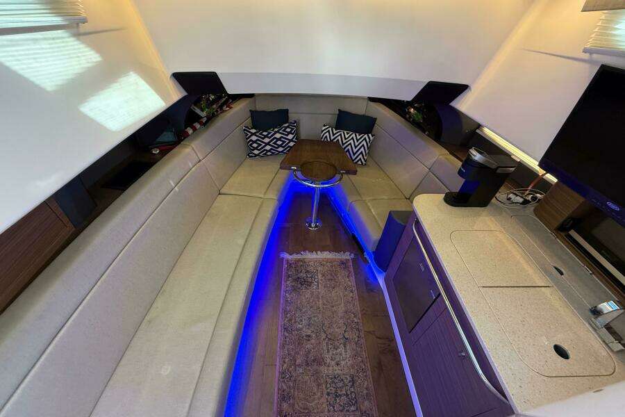 2020 Boston Whaler 420 Outrage