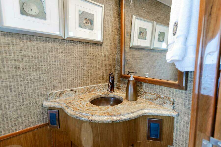 2013 Viking 76 Convertible- REEL FIRE- Day Head