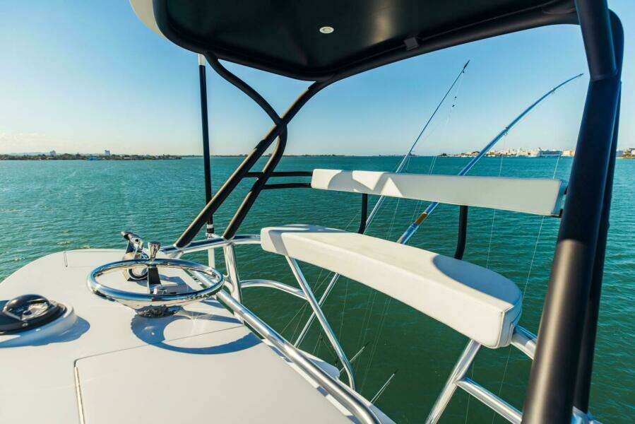 2020 Viking 72 Enclosed Bridge