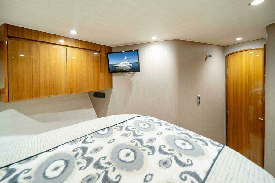 2016 Viking 55 Convertible DONE PICKIN