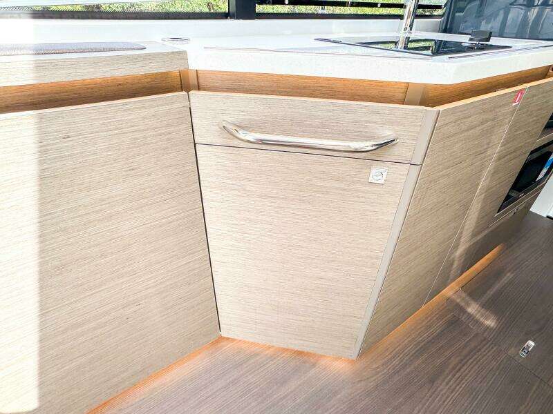 2025 Wellcraft 38 Explorer