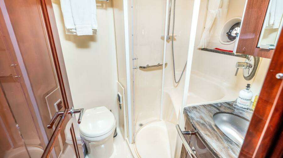 2013 Sea Ray 610 SUNDANCER