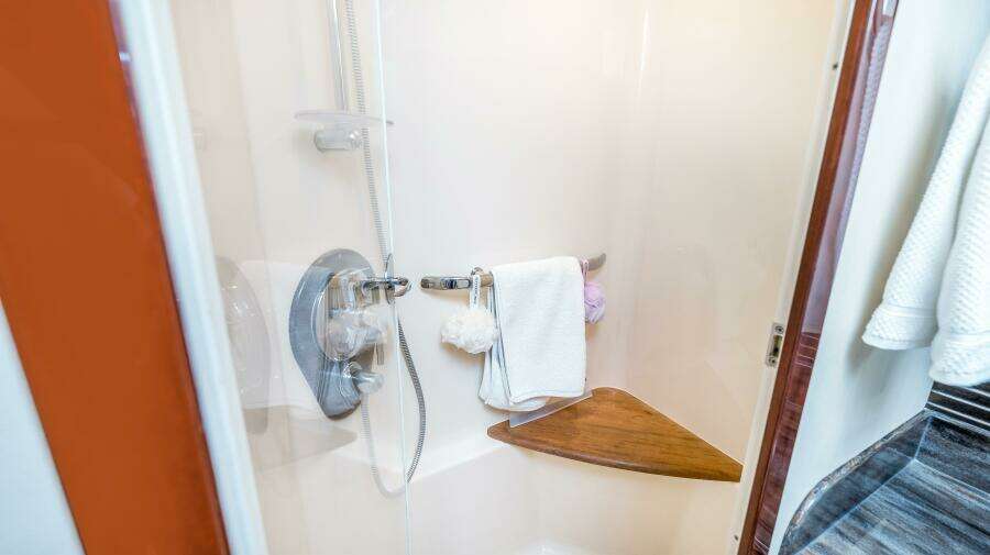 2013 Sea Ray 610 SUNDANCER