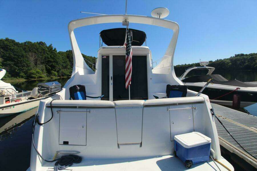 2001 Carver 350 Mariner