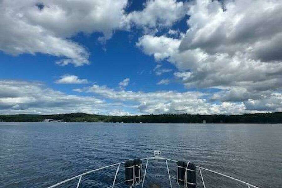 2001 Carver 350 Mariner