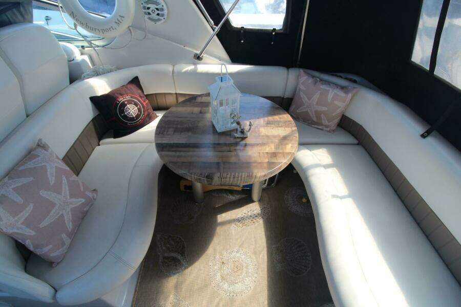 2004 Four Winns 348 Vista