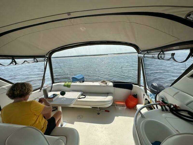 1998 Sea Ray 330 Express