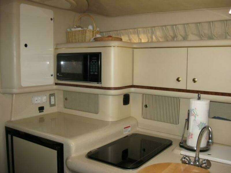 1998 Sea Ray 330 Express