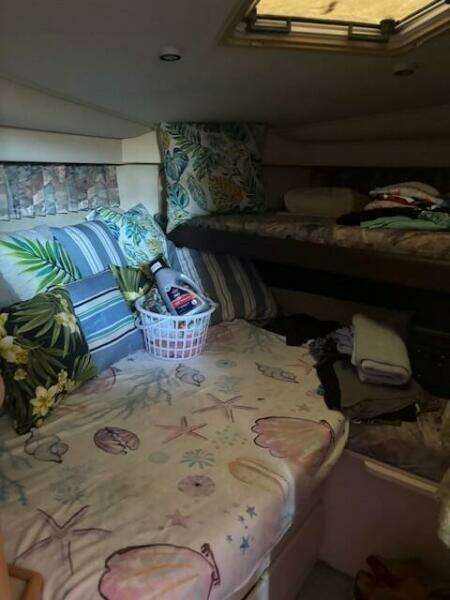 1996 Carver 355 Aft Cabin