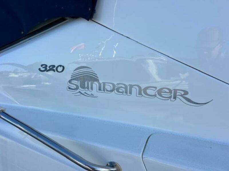 2005 Sea Ray 320 Sundancer