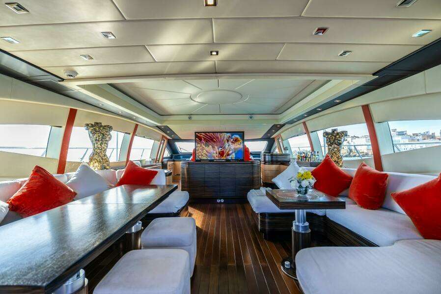 2008 Overmarine Mangusta 108