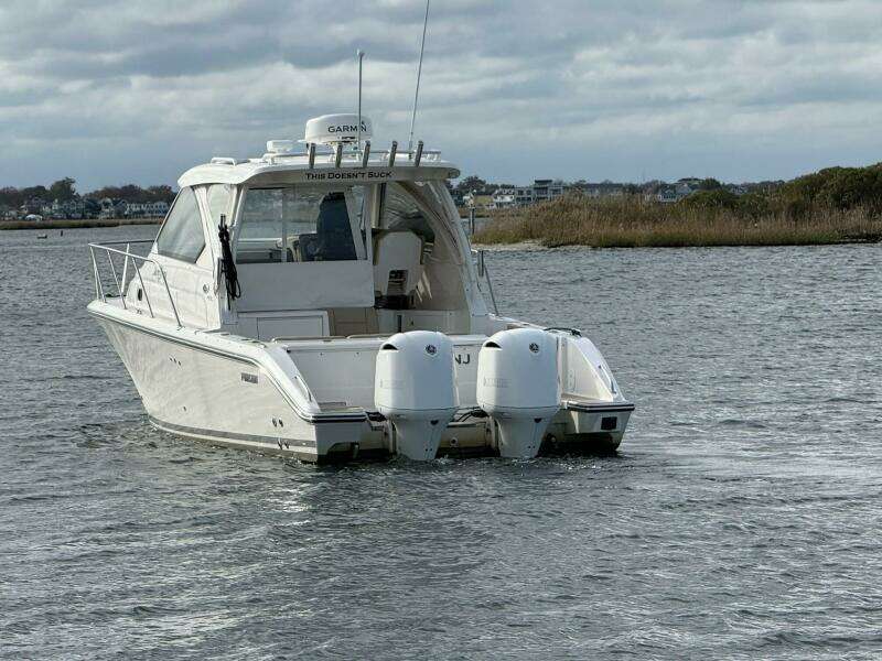 2017 Pursuit OS 325 Offshore