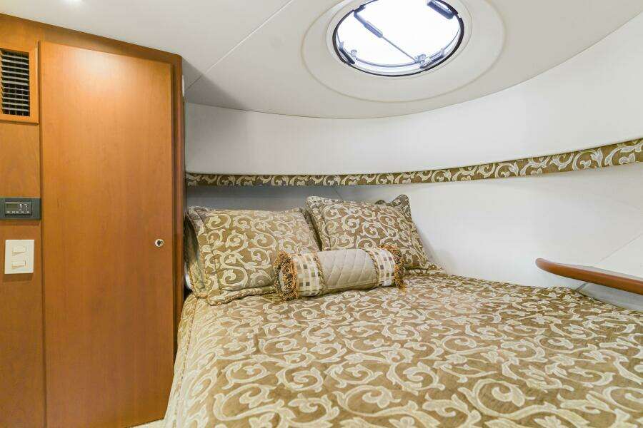 2005 Silverton 34 Convertible