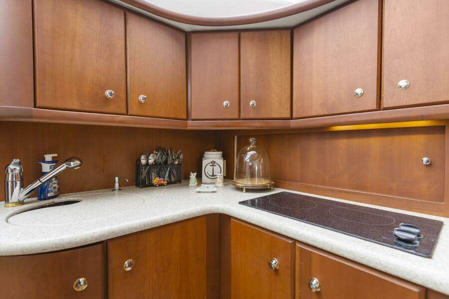 2005 Silverton 34 Convertible