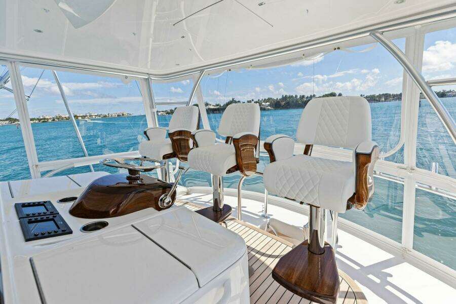 2026 Viking 82 Convertible- TEAM HARVEY I- Helm