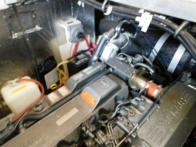 2003 Cruisers Yachts 3750 Motoryacht