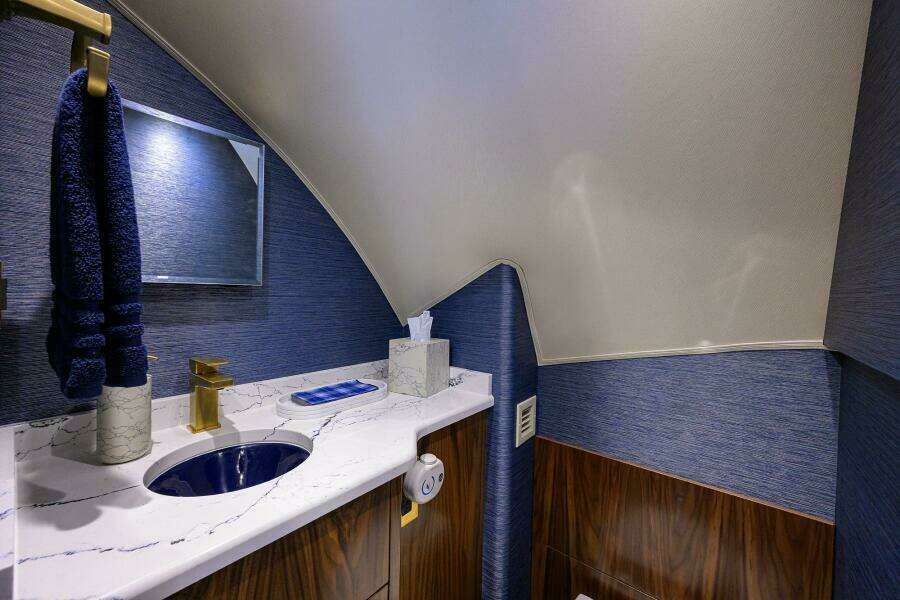 Viking 80 - KEMOSABE - Day Head